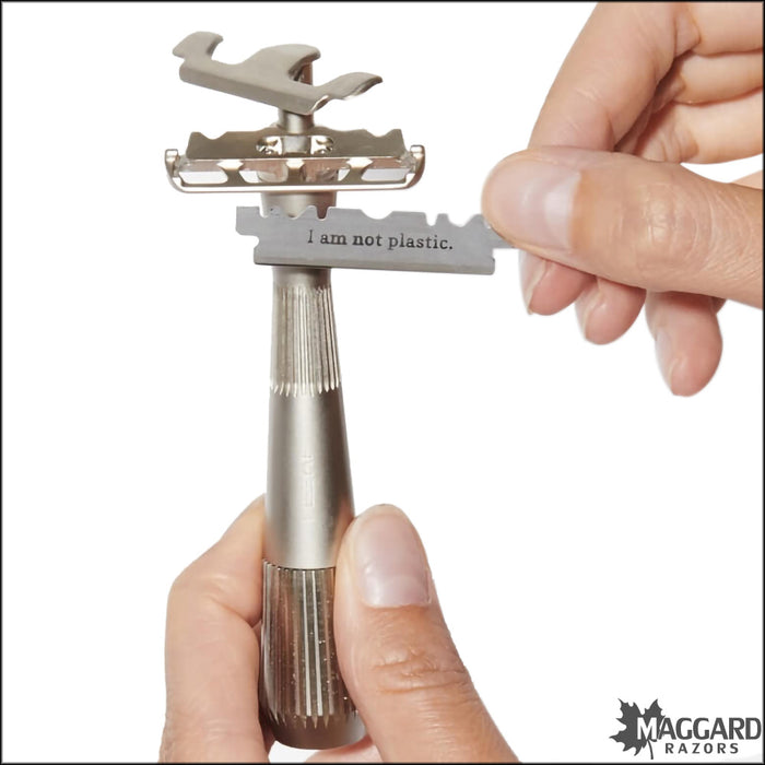 Leaf Thorn Single Edge Fixed Head Razor, with Starter Blades - Black