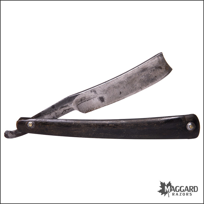 #1047 Vintage Straight Razor - W. Greaves 11/16